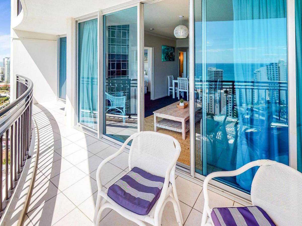Modern 2br In Chevron Renaissance - Coasthm * Gold Coast
